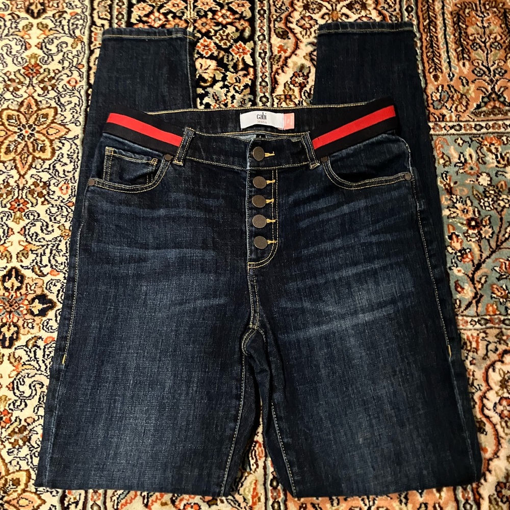 Fabulous Cabi button fly skinnies with fun red and blue elastic trim at waist.